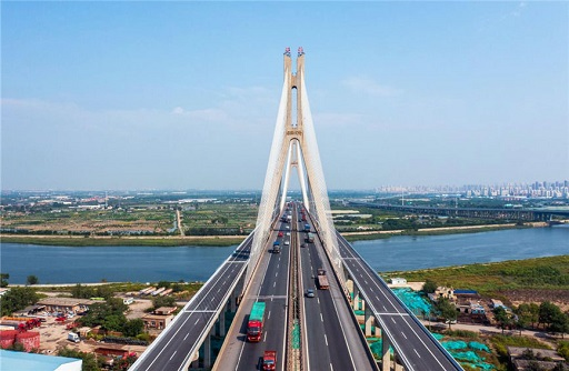 /upload/image/tin-tuc/top-10-con-duong-dai-nhat-trung-quoc-xa-lo-nghin-cay-so-4.png